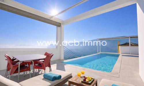 A vendre Villa contemporaine de style Ibiza avec vue panoramique